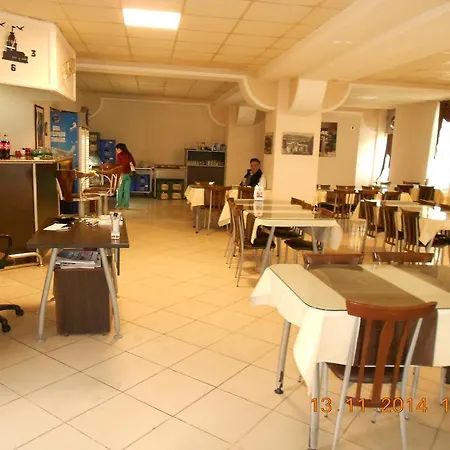 Yasar Hotel