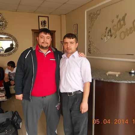 Yasar *