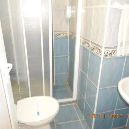 Yasar Hotel *
